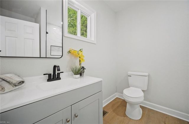208 Clay ST, Suffolk, VA 23434