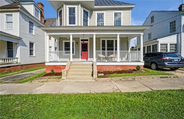 208 Clay ST, Suffolk, VA 23434