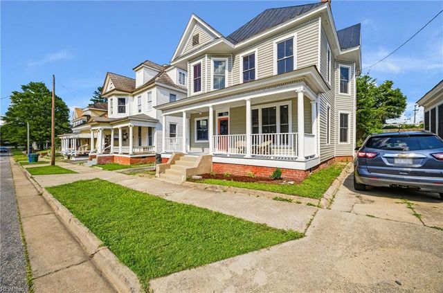 208 Clay ST, Suffolk, VA 23434