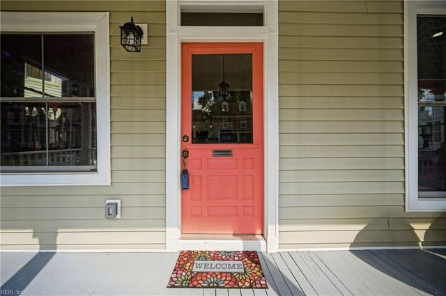208 Clay ST, Suffolk, VA 23434