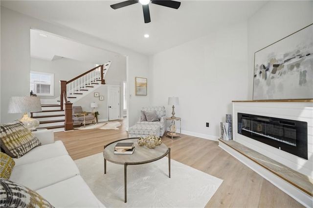 208 Clay ST, Suffolk, VA 23434
