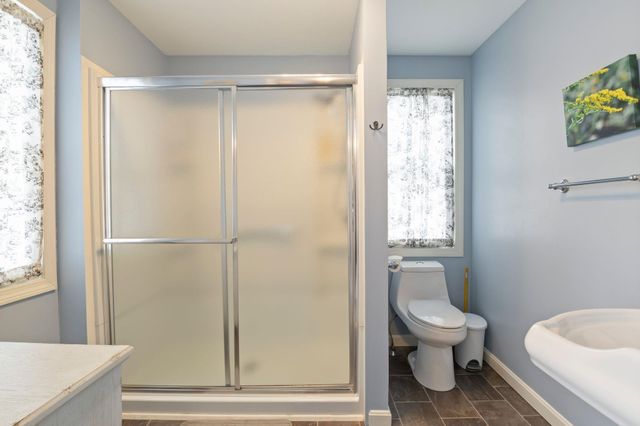 60 Walnut Avenue, North Hampton, NH 03862