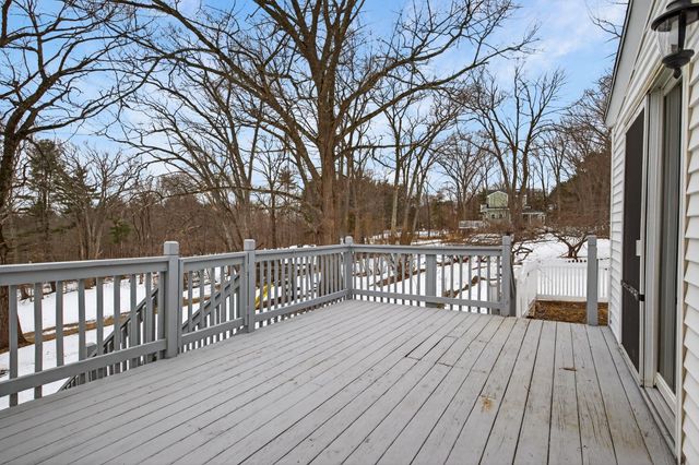 60 Walnut Avenue, North Hampton, NH 03862