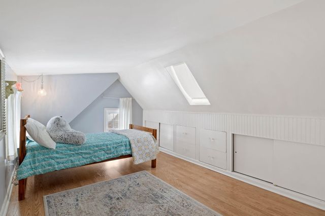 60 Walnut Avenue, North Hampton, NH 03862