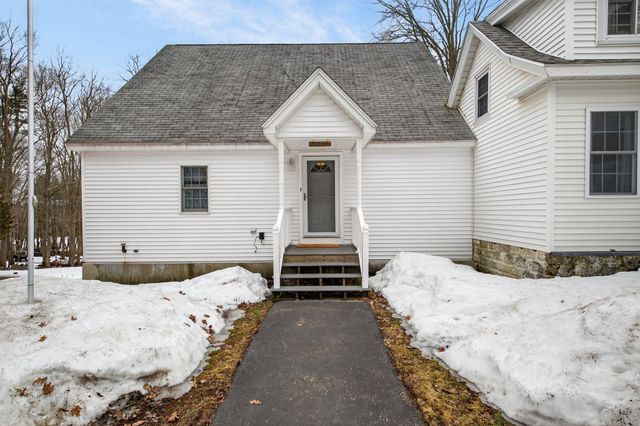 60 Walnut Avenue, North Hampton, NH 03862