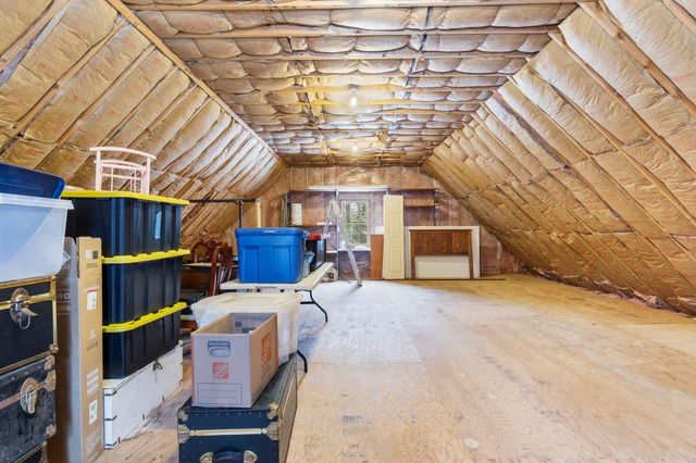 60 Walnut Avenue, North Hampton, NH 03862