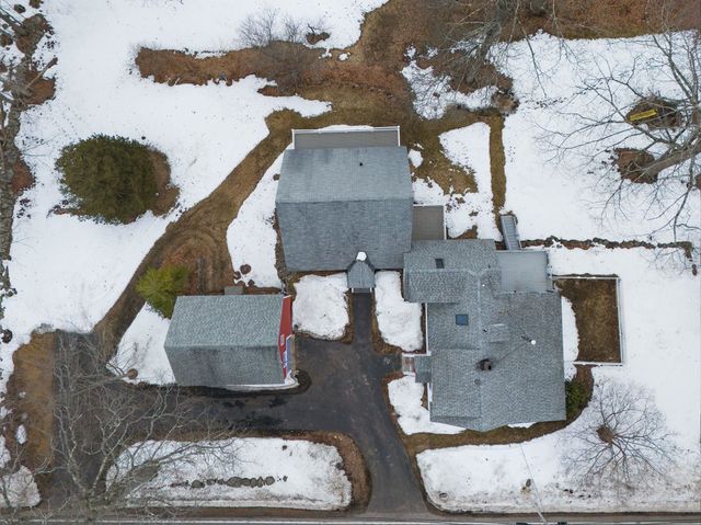 60 Walnut Avenue, North Hampton, NH 03862