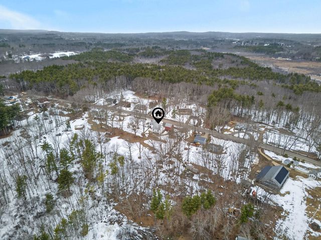 60 Walnut Avenue, North Hampton, NH 03862