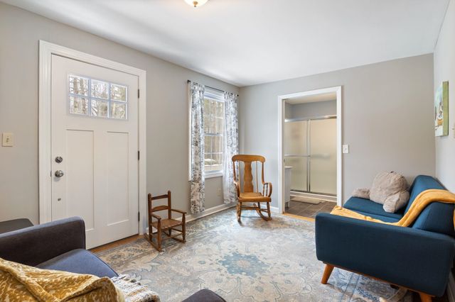 60 Walnut Avenue, North Hampton, NH 03862