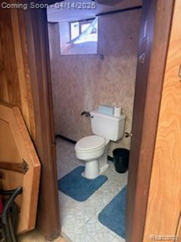 14882 E Piedmont Street, Detroit, MI 48223