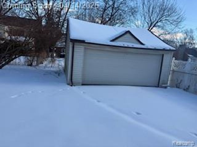 14882 E Piedmont Street, Detroit, MI 48223