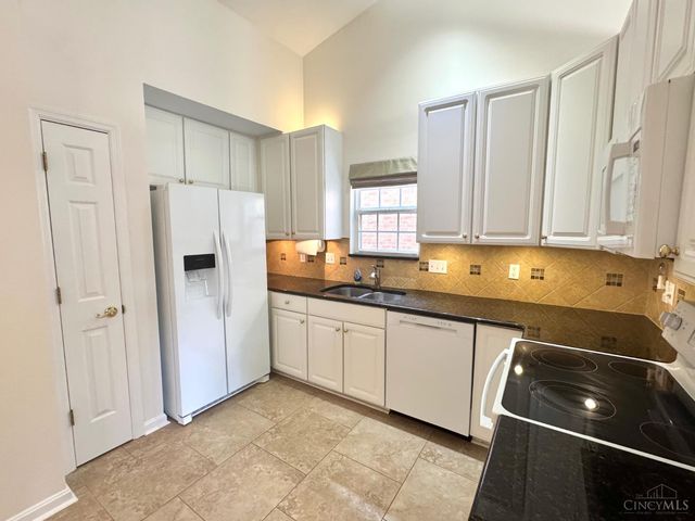 1411 Garden Place, Sharonville, OH 45246