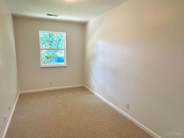 1411 Garden Place, Sharonville, OH 45246