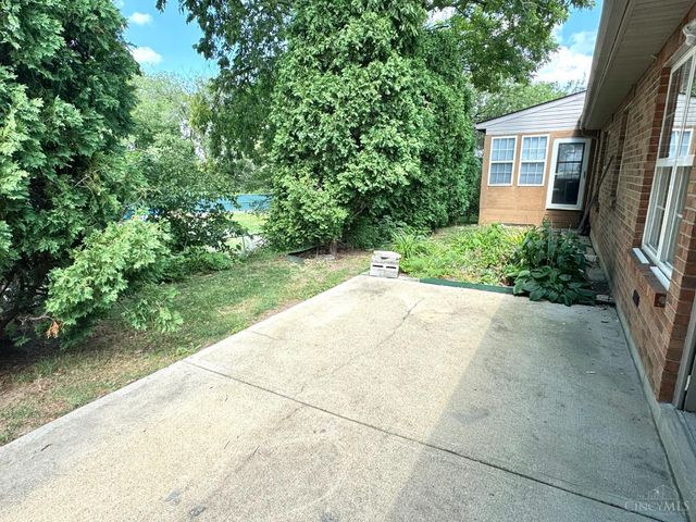 1411 Garden Place, Sharonville, OH 45246