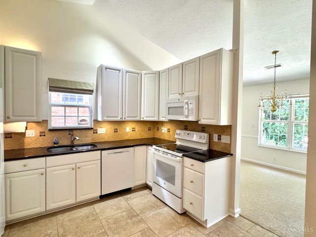 1411 Garden Place, Sharonville, OH 45246