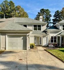 307 Esplanade PL, Chesapeake, VA 23320