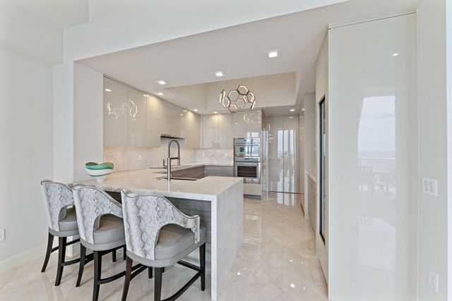 2700 N Ocean Drive Ph-1b, Riviera Beach, FL 33404