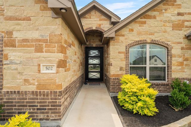 502 Oak DR, Troy, TX 76579