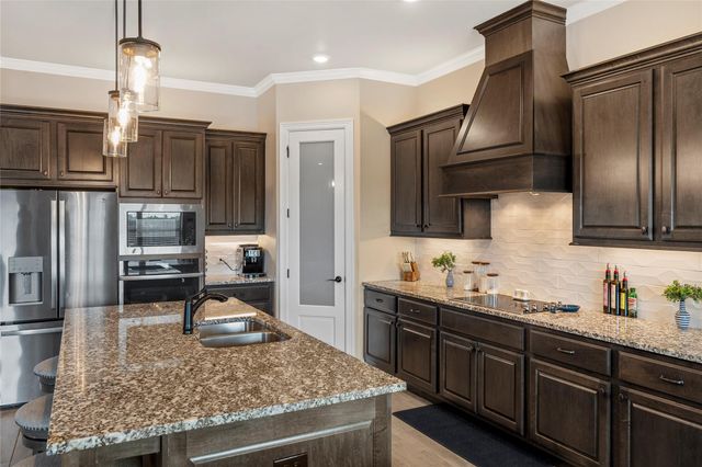 502 Oak DR, Troy, TX 76579