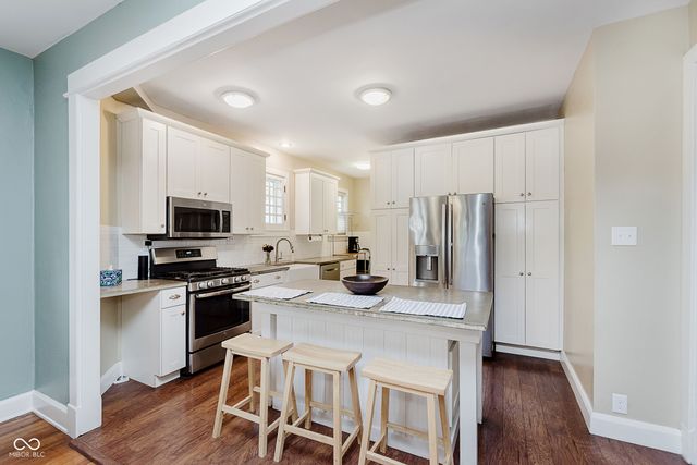 302 E 32nd Street, Indianapolis, IN 46205