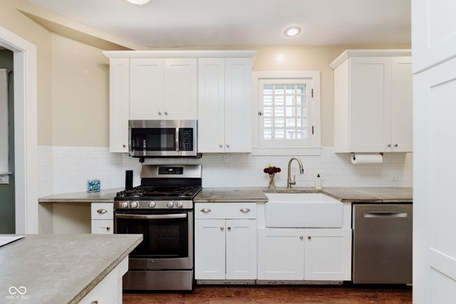 302 E 32nd Street, Indianapolis, IN 46205