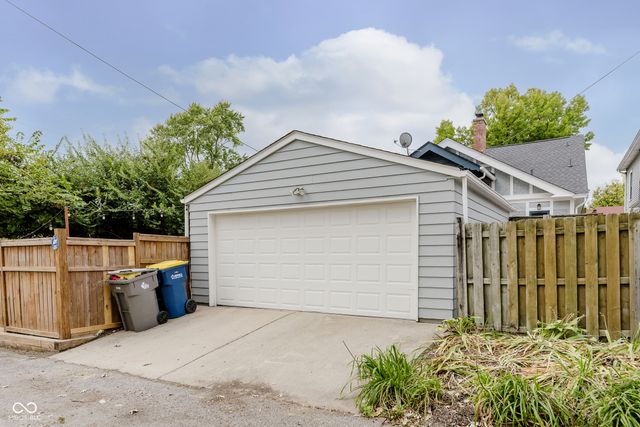 302 E 32nd Street, Indianapolis, IN 46205