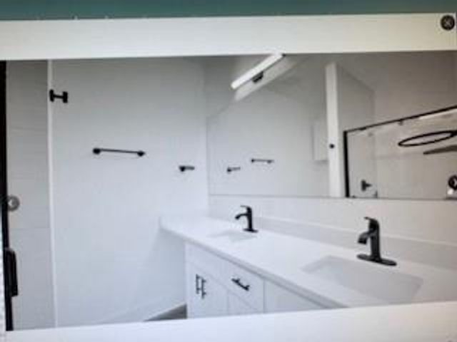 21200 Portsmouth Cv 5, Lago Vista, TX 78645