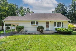 8 John St, Lincoln Park Boro, NJ 07035