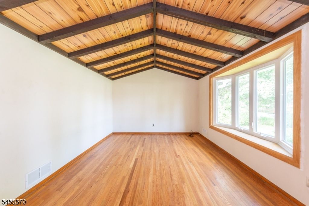8 John St, Lincoln Park Boro, NJ 07035 — photo 5