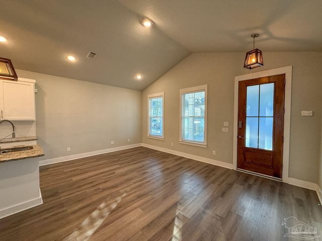 1006 N D St, Pensacola, FL 32501