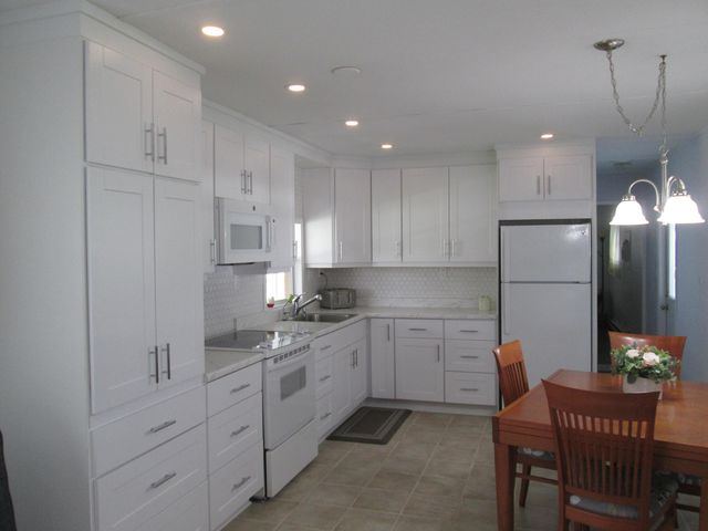 4261 Meadow View Drive, Boynton Beach, FL 33436