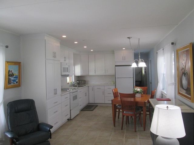 4261 Meadow View Drive, Boynton Beach, FL 33436
