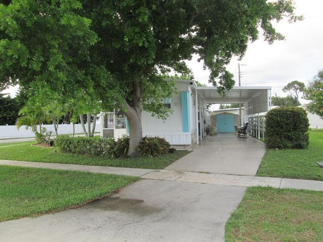 4261 Meadow View Drive, Boynton Beach, FL 33436