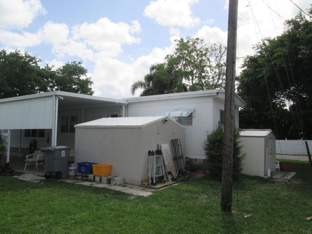 4261 Meadow View Drive, Boynton Beach, FL 33436