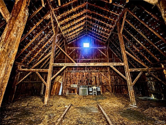 2582 Pompey Hollow Road, Pompey, NY 13035