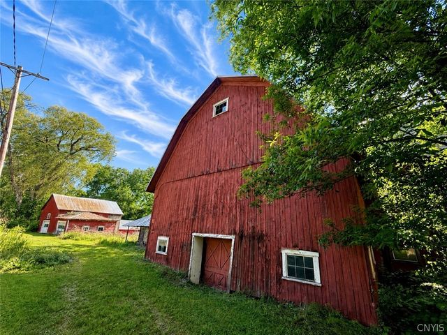 2582 Pompey Hollow Road, Pompey, NY 13035