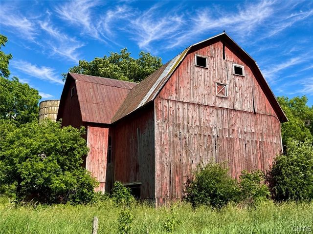 2582 Pompey Hollow Road, Pompey, NY 13035