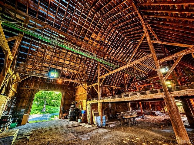 2582 Pompey Hollow Road, Pompey, NY 13035