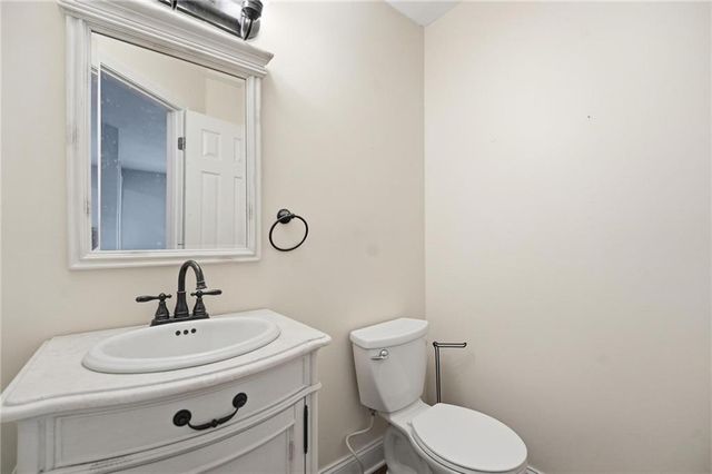 4811 NW 57th Court, Kansas City, MO 64151