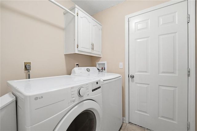 4811 NW 57th Court, Kansas City, MO 64151