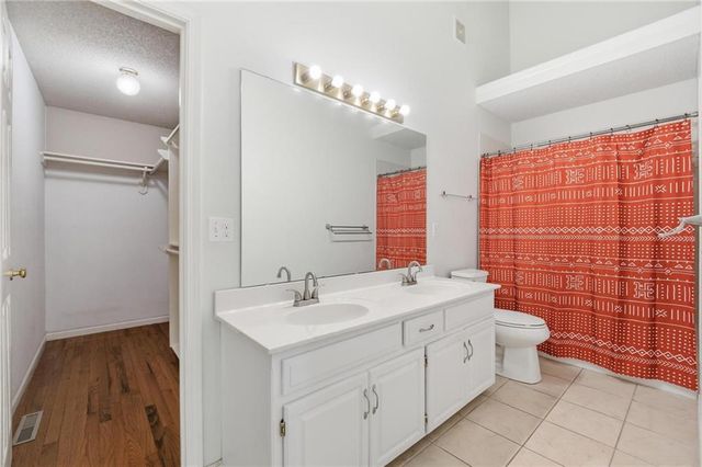 4811 NW 57th Court, Kansas City, MO 64151