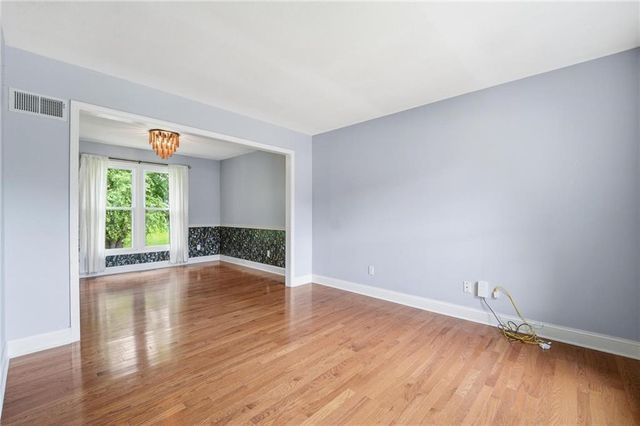 4811 NW 57th Court, Kansas City, MO 64151