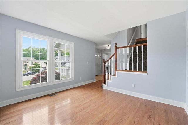 4811 NW 57th Court, Kansas City, MO 64151