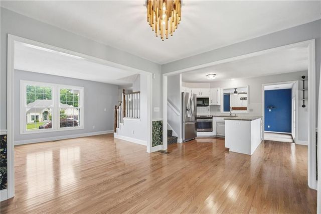 4811 NW 57th Court, Kansas City, MO 64151
