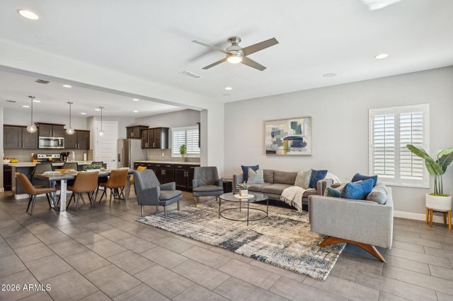 10915 E TRAVERTINE Avenue, Mesa, AZ 85212