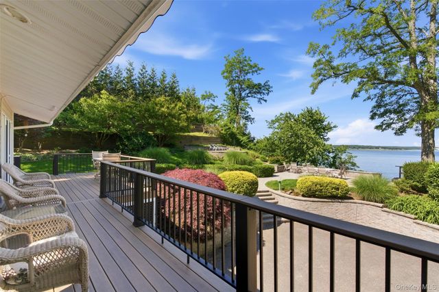 54 Westview Road, Northport, NY 11768