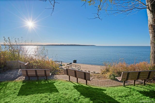 54 Westview Road, Northport, NY 11768
