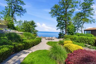 54 Westview Road, Northport, NY 11768