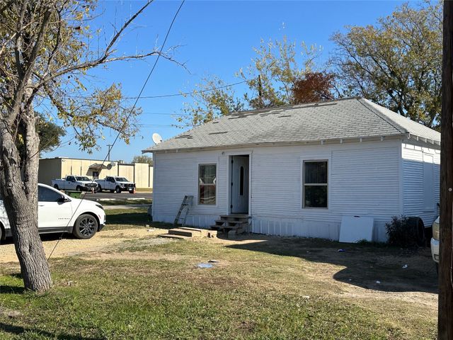 301 11th Avenue, Mineral Wells, TX 76067