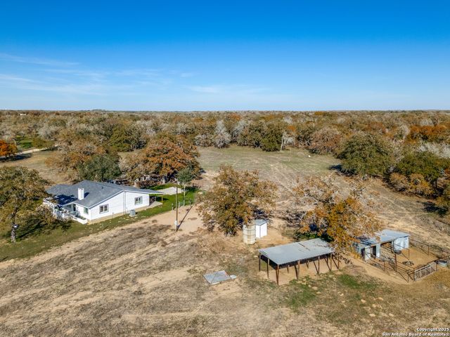 1646 County Road 438, Stockdale, TX 78160
